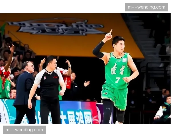 李晓旭经验与防守站位弥补运动能力下降 辽宁内线不可或缺